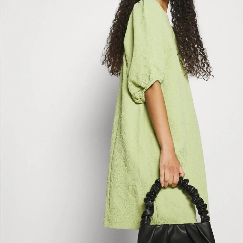 NWT Samsoe Junis ss TarragonâCrew Neck Textured Puff SleeveâDress - Picture 5 of 16